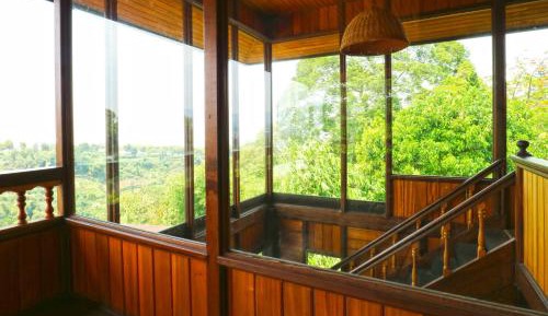 Villa with Garden View