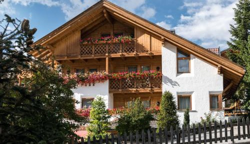 Two-Bedroom Apartment - Split Level