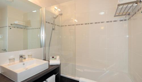 One Bedroom Apartment
