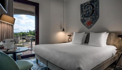 Deluxe Double Room with Castle View