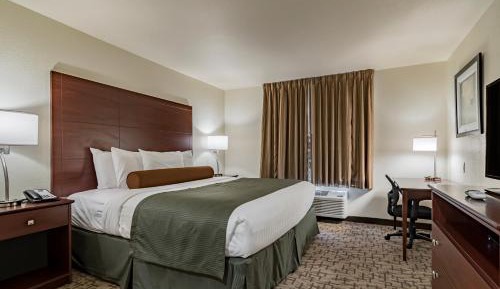 Deluxe King Room