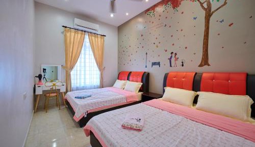 Deluxe Family Room