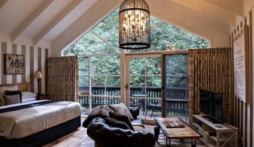 Cottage with Spa Bath