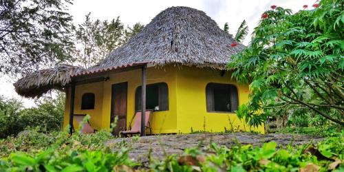  Bungalow with Garden View