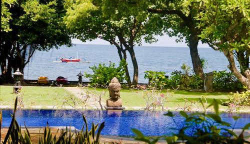 Villa - Beach Front
