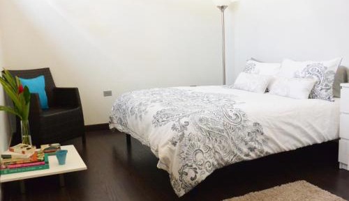 Standard Double Room with Shared Bathroom