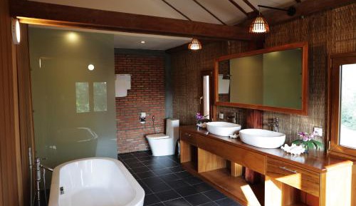Deluxe Khmer Bungalows