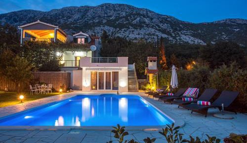 Villa with Private Pool