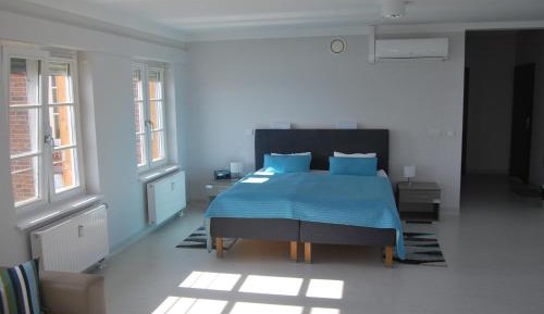 Large Deluxe Double Room