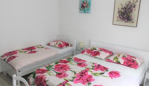 Quadruple Room with Private External Bathroom