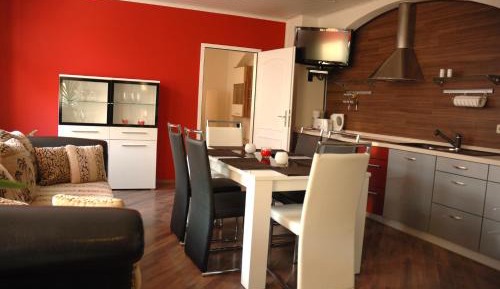 One-Bedroom Apartment (4 Adults) No. 1