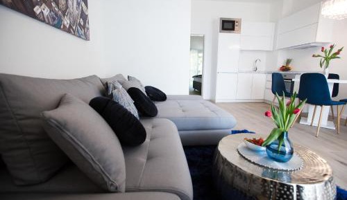 Standard One-Bedroom Apartment with Sea View and Balcony