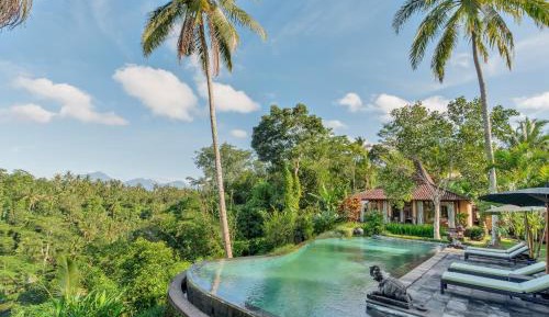 Four-Bedroom Villa with Private Pool