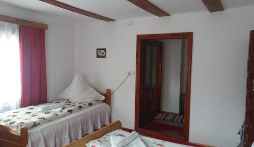 Triple Room with Private Bathroom