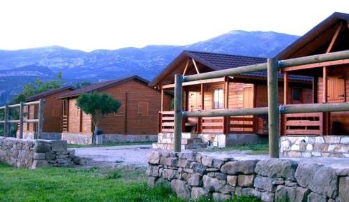 Bungalow (4 Adults)