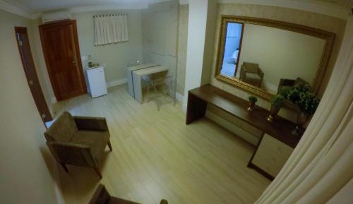 Deluxe Double Room (2 Adults + 1 Child)