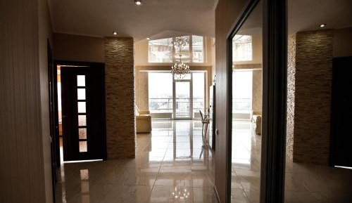 One-Bedroom Apartment at Glinki Street 2