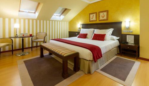 Double Room with Spa Bath