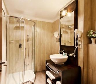 Suite (4 Adults)