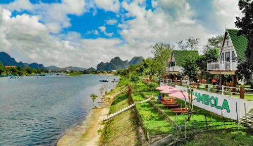 Bungalow - Water Front 