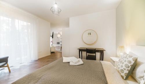 6 People Apartment