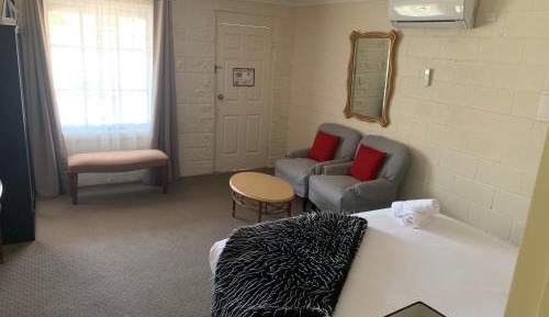 King Room with Spa Bath