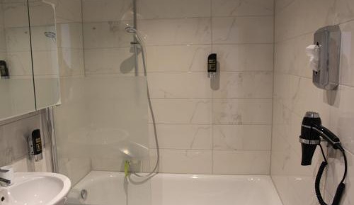 Three-Bedroom Apartment - High Floor