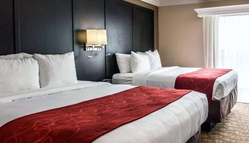 Suite, 2 Queen Beds with Sofa Bed, Non Smoking