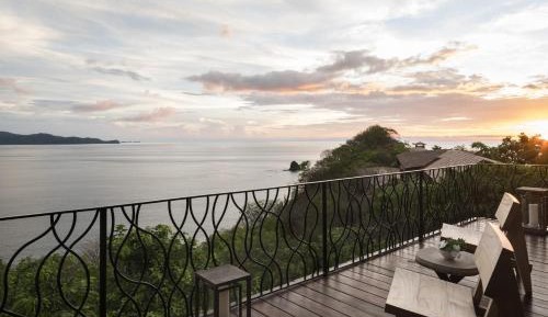 Canopy Premier Plunge Pool Suite Three-Bedroom
