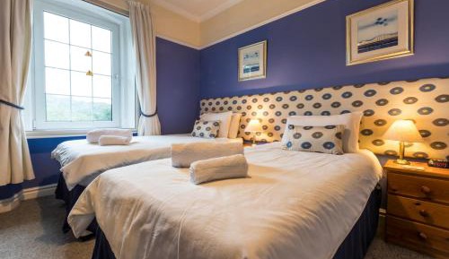 Double or Twin Room with Private External Bathroom