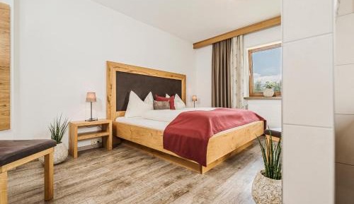 Three-Bedroom Apartment with Balcony