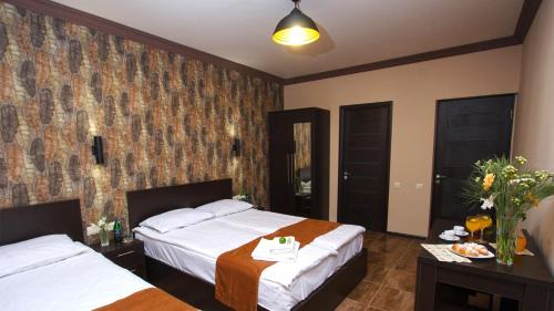 Triple Room with Private Bathroom