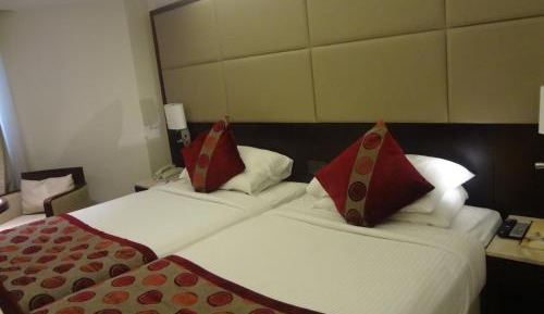 Club Room with Complimentary Upgrade(Subject to Availability) and 20% Discount on Food and Beverage