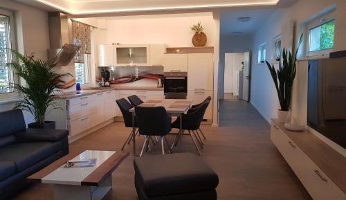 Apartment with Garden View