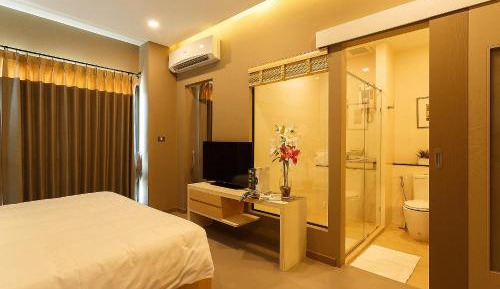 Superior King Room