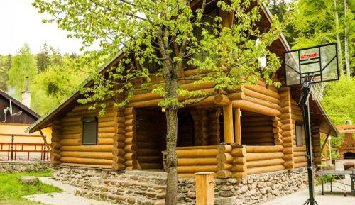 Four-Bedroom Holiday Home