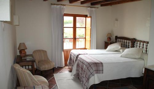 Double or Twin Room with Extra Bed