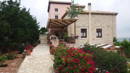 Maisonette (2-4 Adults)