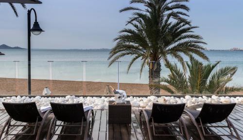 Studio with balcony and sea view (122)