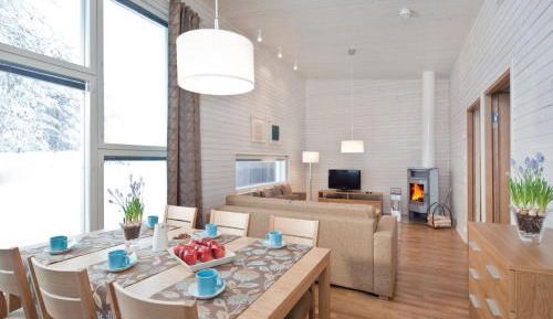 Large Two-Bedroom Apartment with Sauna
