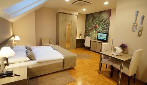 One-Bedroom Suite
