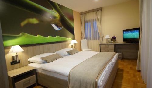 Two-Bedroom Suite