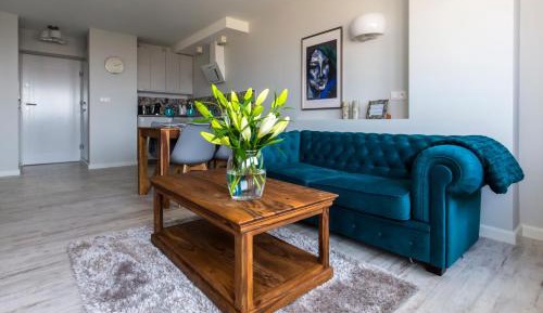 Deluxe Apartment with Balcony