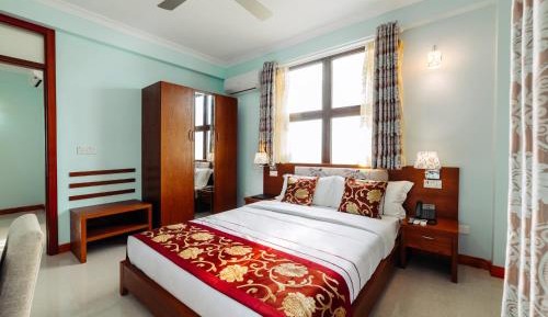 Deluxe Double Room (2 Adults + 1 Child)