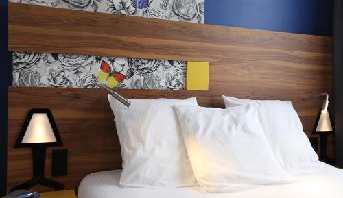 Comfort Queen Room