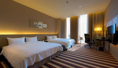 Deluxe Queen Room with Two Queen Beds