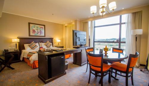 Suite with River View