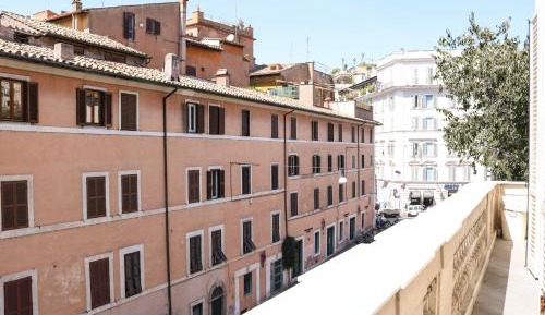 Apartment with Balcony