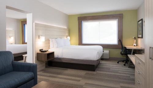 Two-Bedroom Suite