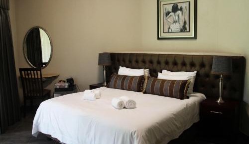Twin Room with Private Bathroom
